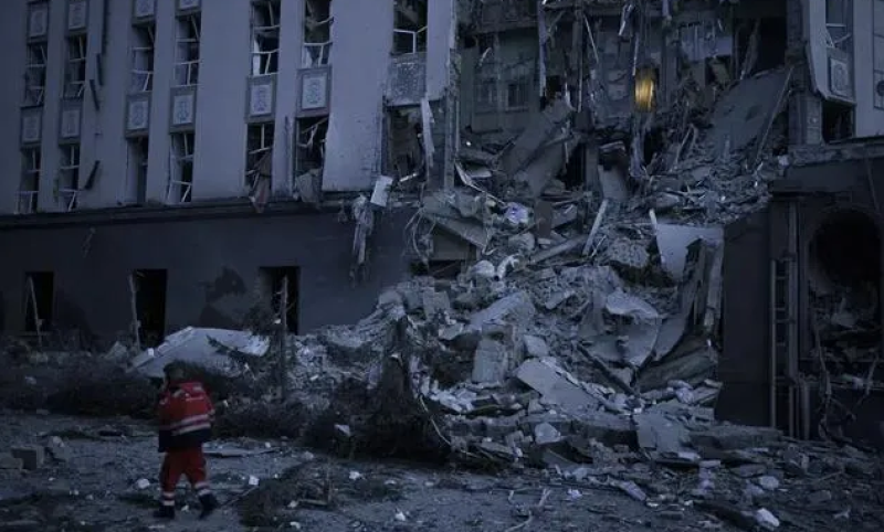Експлозия е избухнала в Деснянски район на Киев, съобщи кметът