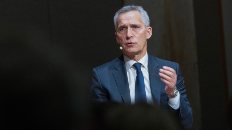 Столтенберг: Войната ще е продължителна, нужен е дългосрочен план за западна подкрепа на Киев