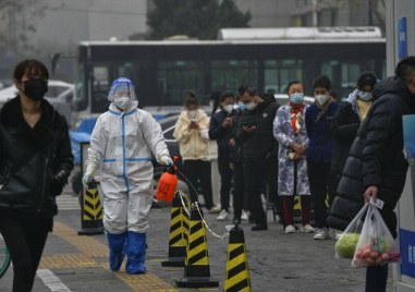 Около 70 от населението на Шанхай е заразено с COVID