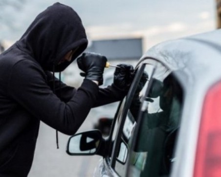 Двама са в ареста за кражби в Пловдив