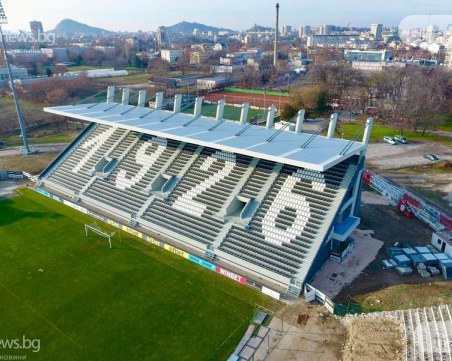 Локо стартира подготовка в петък, отборът с нов директор