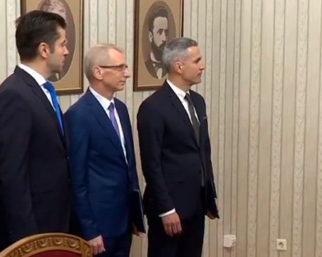 Президентът връчи втория мандат на 