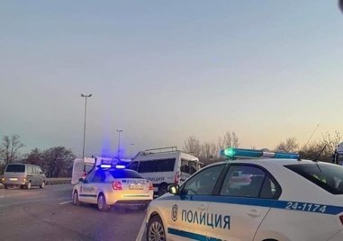 Три автомобила са катастрофирали в пазарджишкия участък на АМ Тракия в