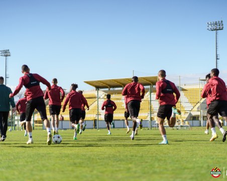 Ботев започва подготовка във фитнеса, не е ясно кога ще бъде представен пред медиите новият треньор