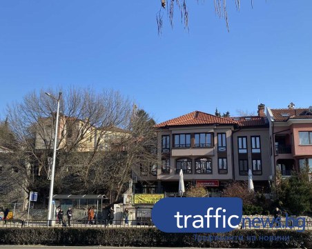 Реставрация на сграда в Стария град наложи преместване на спирката след тунела