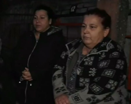 Роднини на задържаните деца за убийство: Самозащита е, не са правили пакости досега