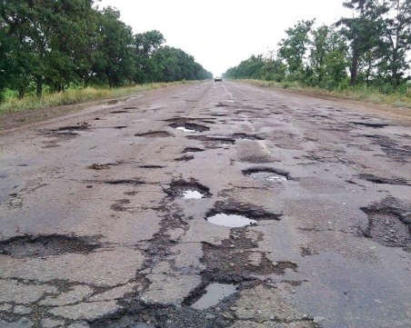 Удар и по ремонта на Рогошко шосе! Строителят на ул. „Даме Груев” вкара поръчката в КЗК