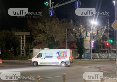Поредно абсурдно шофиране по пловдивските улици демонстрира шофьор на фирмен