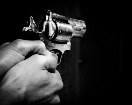 Албанец стреля по сърби в Косово, рани 11-годишно дете