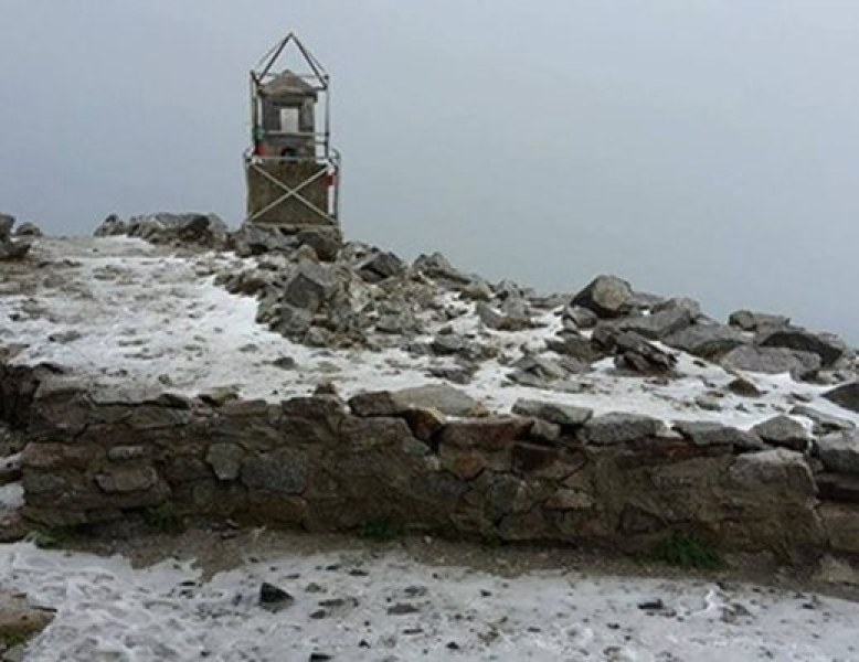 Парапланерист се блъсна в Мусала, пратиха спасители