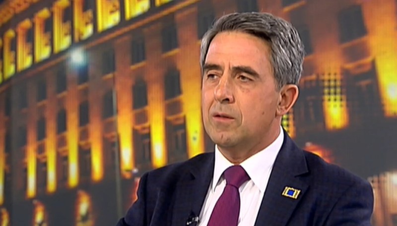 Плевнелиев: Радев да даде третия мандат на ДБ