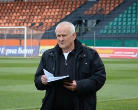 Люпко Петровиич се завърна в българския футбол