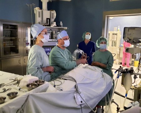 Отстраниха рядък тумор в носната кухина на мъж в УМБАЛ „Свети Георги