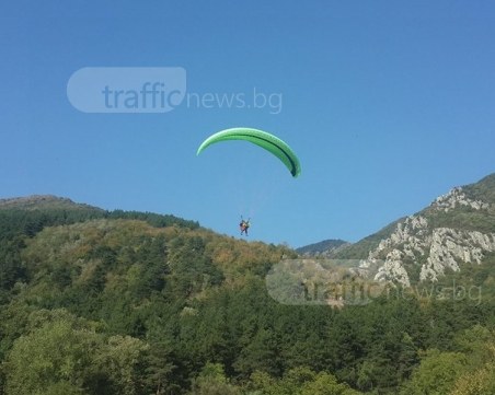 Планински спасител за акцията с парапланериста: Направихме всичко възможно
