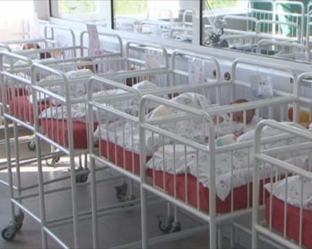 Приключи проверката на случая с разменени бебета в 