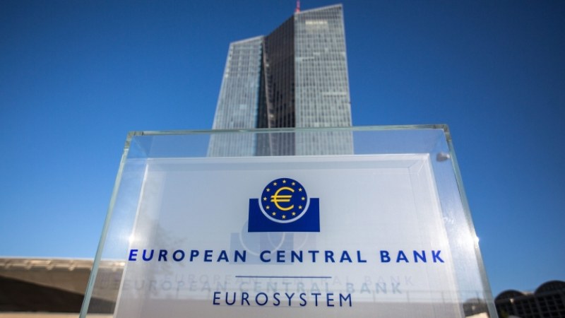 Европейската централна банка: Заплатите в еврозоната ще наваксат инфлацията