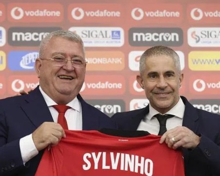 Назначиха бивш бразилски национал за треньор на Албания