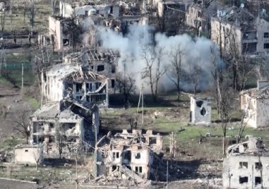 Боевете между украинските и руските войски в Соледар продължават отбеляза