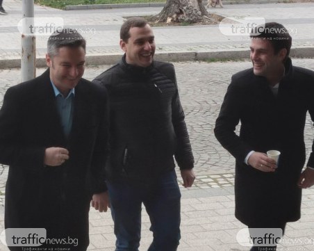 Нинова спасява депутатския пост на Иван Петков – Бебето, признава за кадрови дефицит