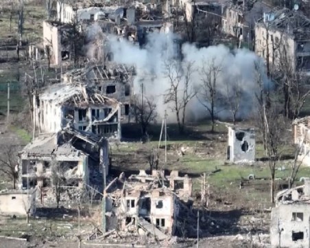 Руските сили продължават боевете в Соледар