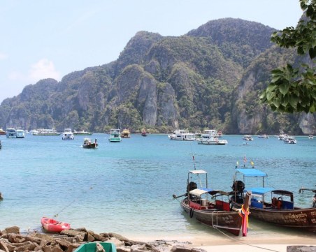 Ще таксуват всички туристи в Тайланд