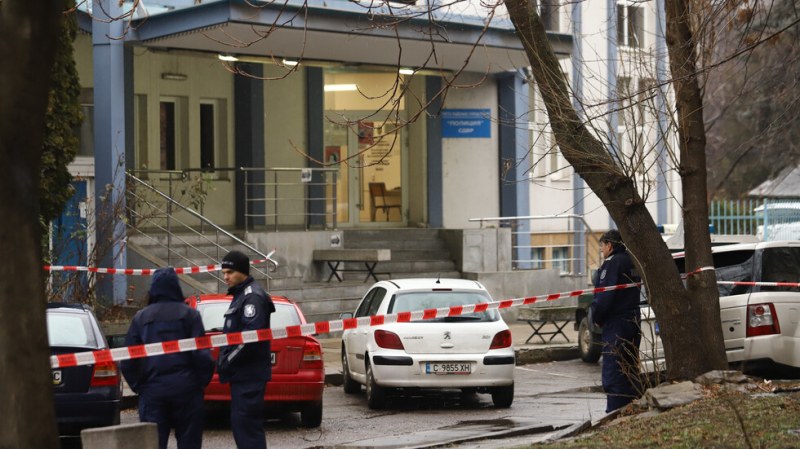 Обвиняват стрелеца по сградата на 3-то районно управление в София