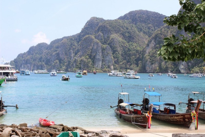 Тайланд планира да започне да събира от юни такса от