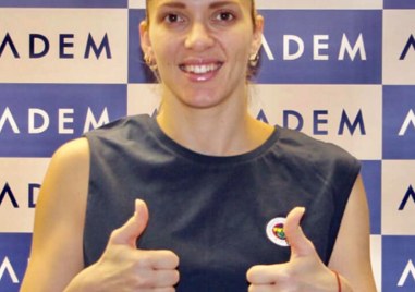 Една от най добрите български волейболистки Христина Вучкова ще играе в