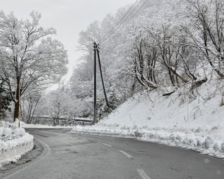 Тежка е пътната обстановка на проходите Шипка и Хаинбоаз