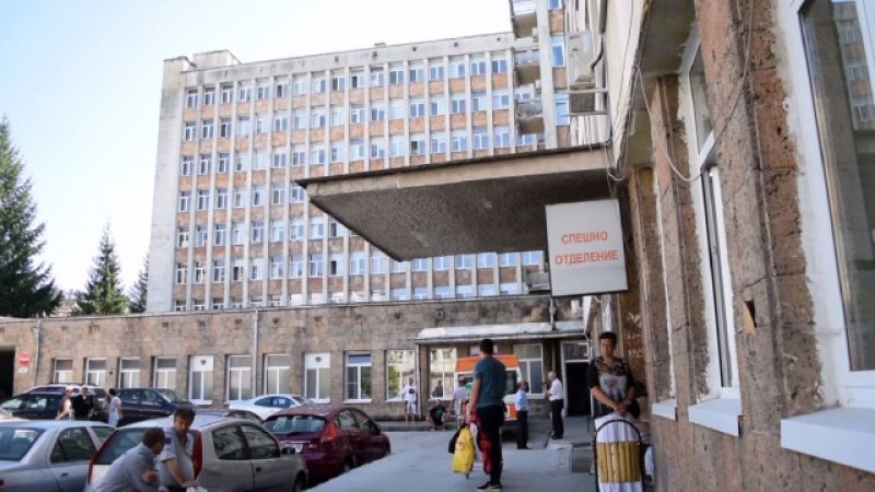 Трагедия в Смолян! 2-годишно момченце почина след задавяне с храна
