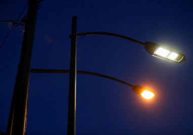 Без улично осветление за две седмици остана Остромила от частта