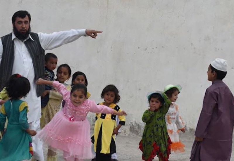 Жител на пакистанския град Куета стана баща за 60-и път и няма