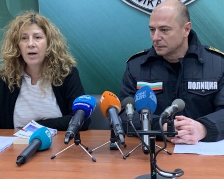 Искат постоянен арест за шофьор блъснал 6 коли в опита си да избяга от полицията