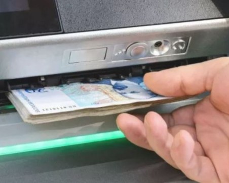 Пловдивчанка забрави парите си на банкомат в Кючука, добра жена ѝ ги върна