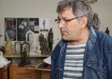 Почина скулпторът Янко Бонев Той е автор на редица значими