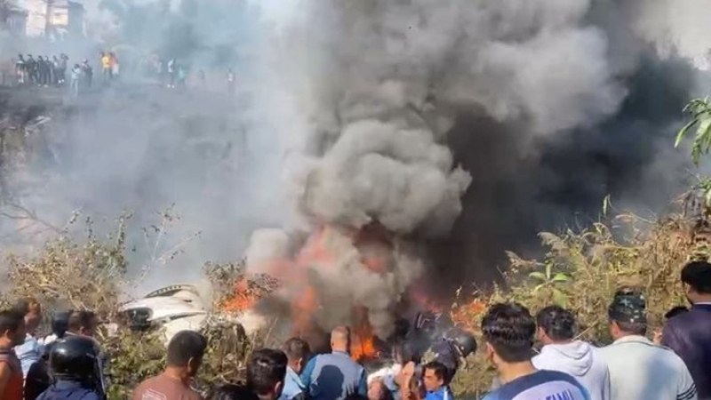 Каква е причината за разбилия се пътнически самолет в Непал?