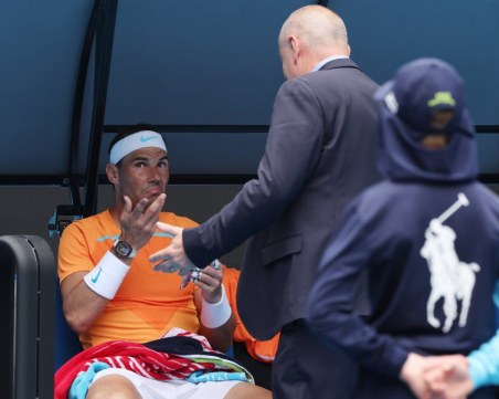 Откраднаха ракетата на Надал по време на срещата му от Аустрелиън оупън