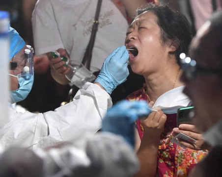 Само за месец: Близо 60 000 жертви на COVID в Китай