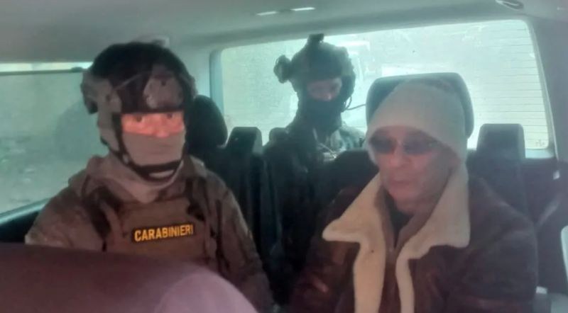 Арестуваха лидера на Коза ностра - най-издирвания мафиотски бос в Италия