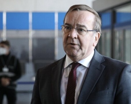 Германия вече е с нов военен министър