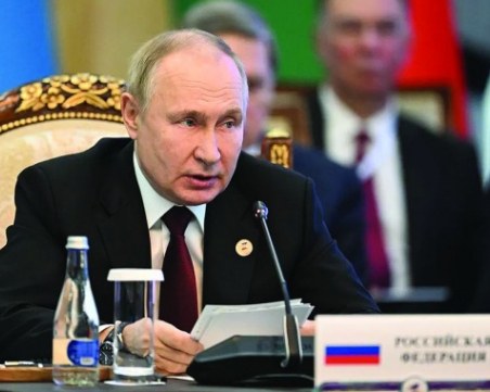 Путин: Руската икономика се представя по-добре, отколкото мнозина очакваха