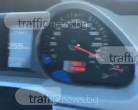 Радарните табла в София засекли джигит с 240 км/ч., над 100 са профучали с 200