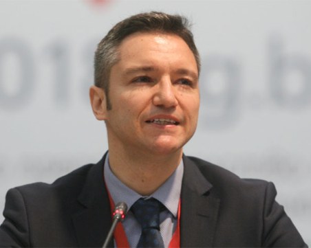 Вигенин за третия мандат: Няма да бързаме