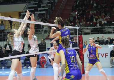 Волейболните шампионки на България Марица Пловдив загубиха с 0 3 14 25