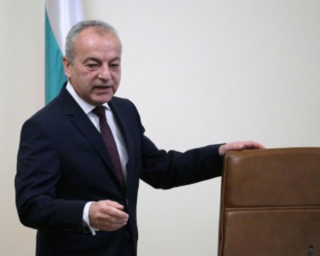 Служебното правителство с отчет на работата си