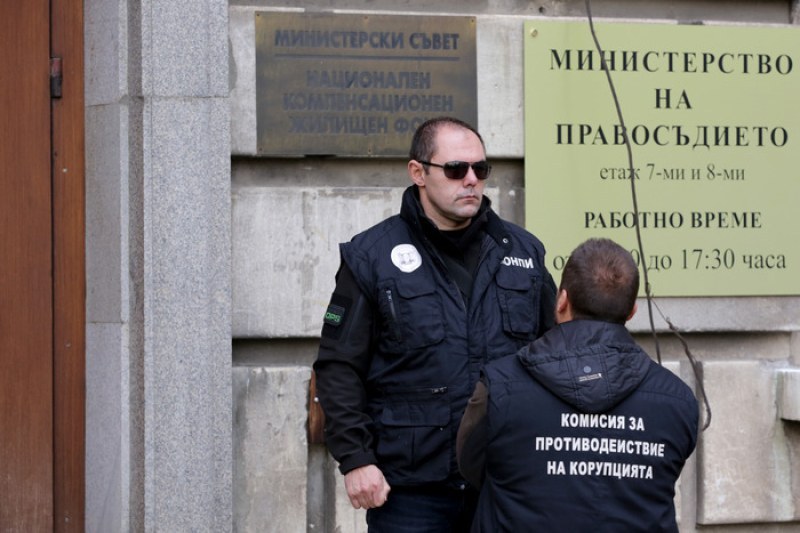 Рашков, Терзийски и Маринов коментираха проверката на бивш министър за пране на пари