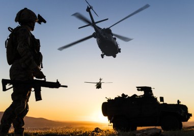 Швеция обеща да изпрати на Украйна далекобойни гаубици Арчър От