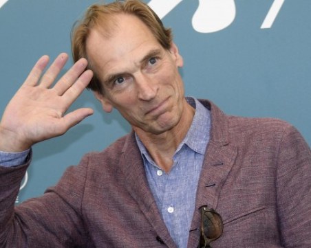 Актьорът Джулиан Сандс е изчезнал в планините на Южна Калифорния