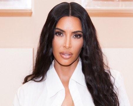 Ким Кардашиян купи на търг бижу, носено от принцеса Даяна