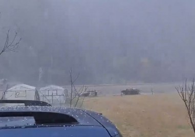 Гръмотевична буря се разрази над село Елховец в област Смолян